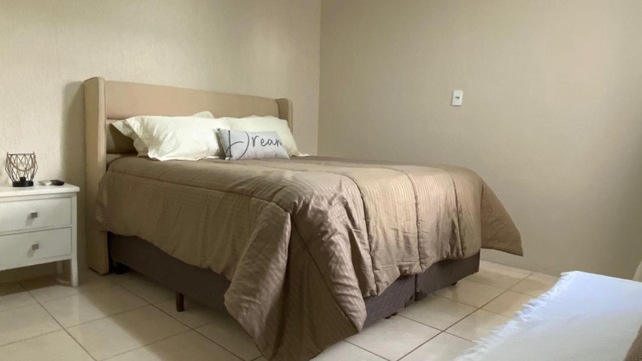 Casa De Praia Top! Beto Carrero, 500M Do Parque, Com Piscina E Sinuca, 1 Suite E 2 Quartos, 3Bwc, A 300M Da Praia, Churrasqueira E Estacionamento Privado Penha  Ngoại thất bức ảnh