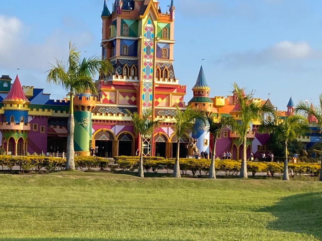 Casa De Praia Top! Beto Carrero, 500M Do Parque, Com Piscina E Sinuca, 1 Suite E 2 Quartos, 3Bwc, A 300M Da Praia, Churrasqueira E Estacionamento Privado Penha  Ngoại thất bức ảnh